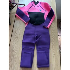 New Women’s/Girls Realon Wet Suit pink purple Medium waist 12-12.5” Inseam 20.5”